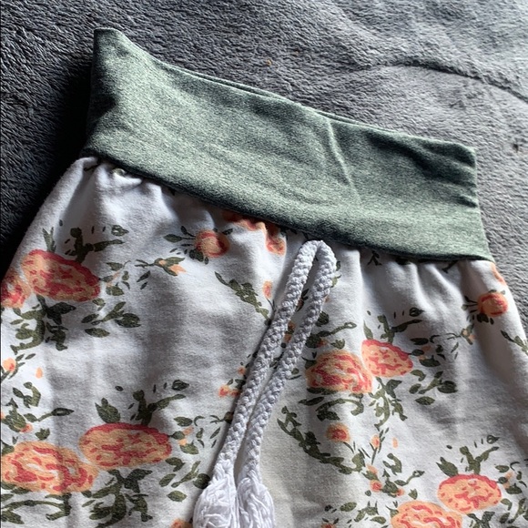 girl’s hoodie and sweats set - Picture 4 of 4